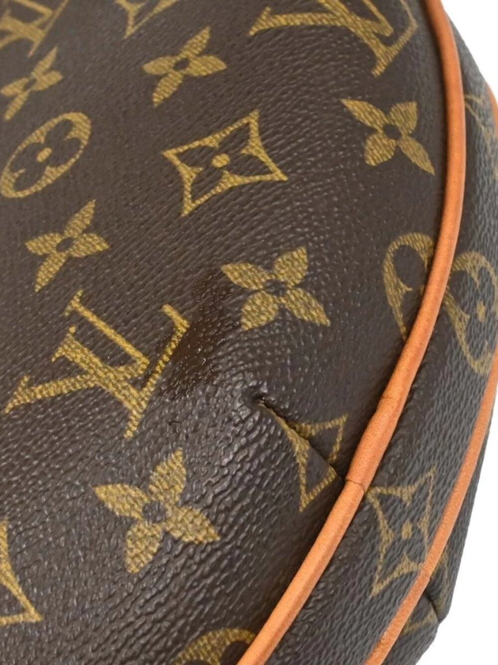 Louis Vuitton Monogram - Picture 3 of 15